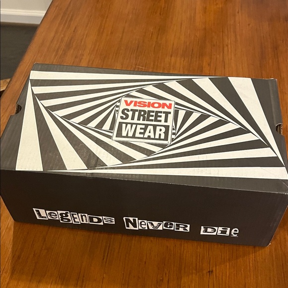 Vision Street Wear Canvas Lo Shoes Skulls AOP Sneakers Skateboard BMX VSW Men 12 - Picture 11 of 12